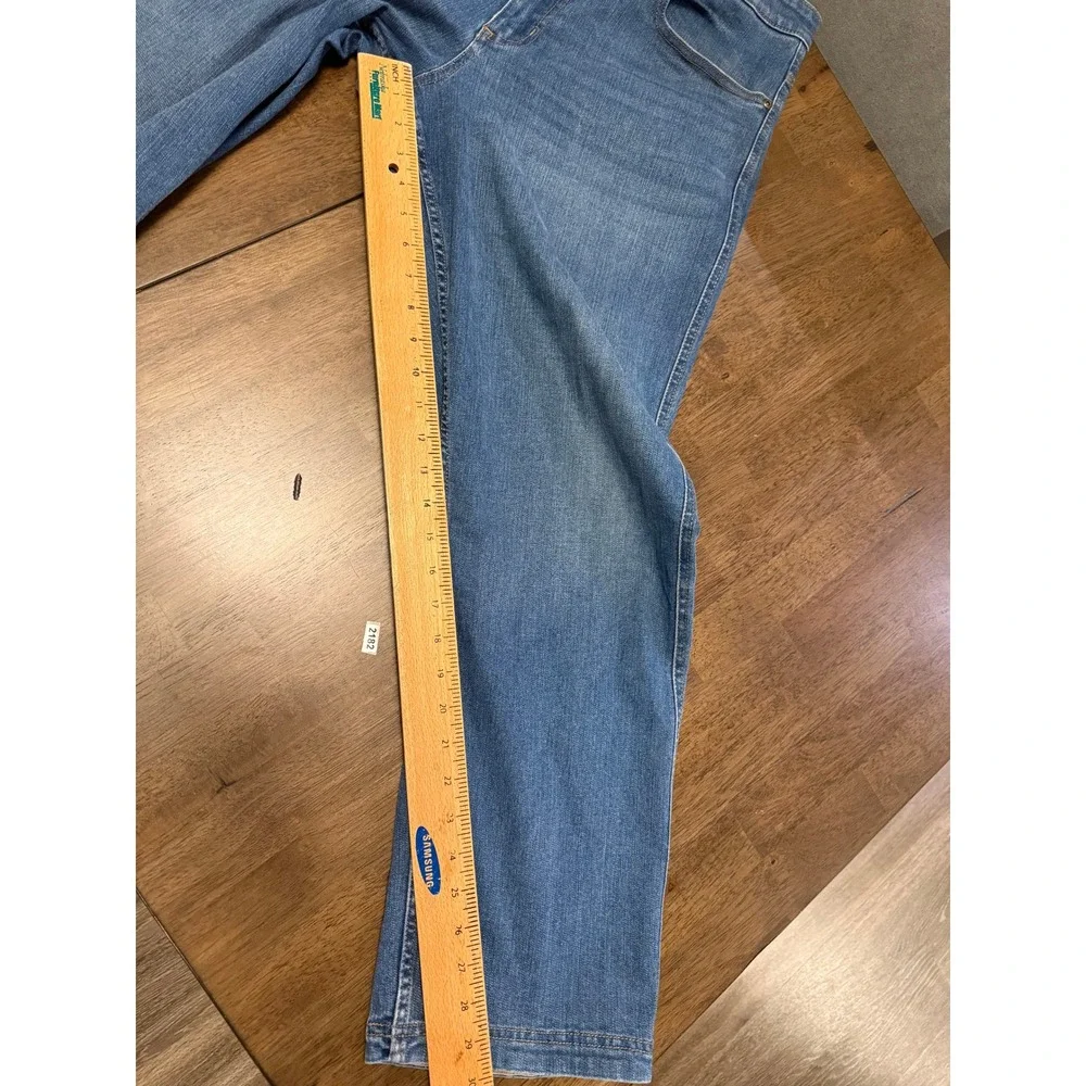 Kirkland Signature Mens Blue Straight Leg Jeans 38x30 Medium Wash Denim Pants
